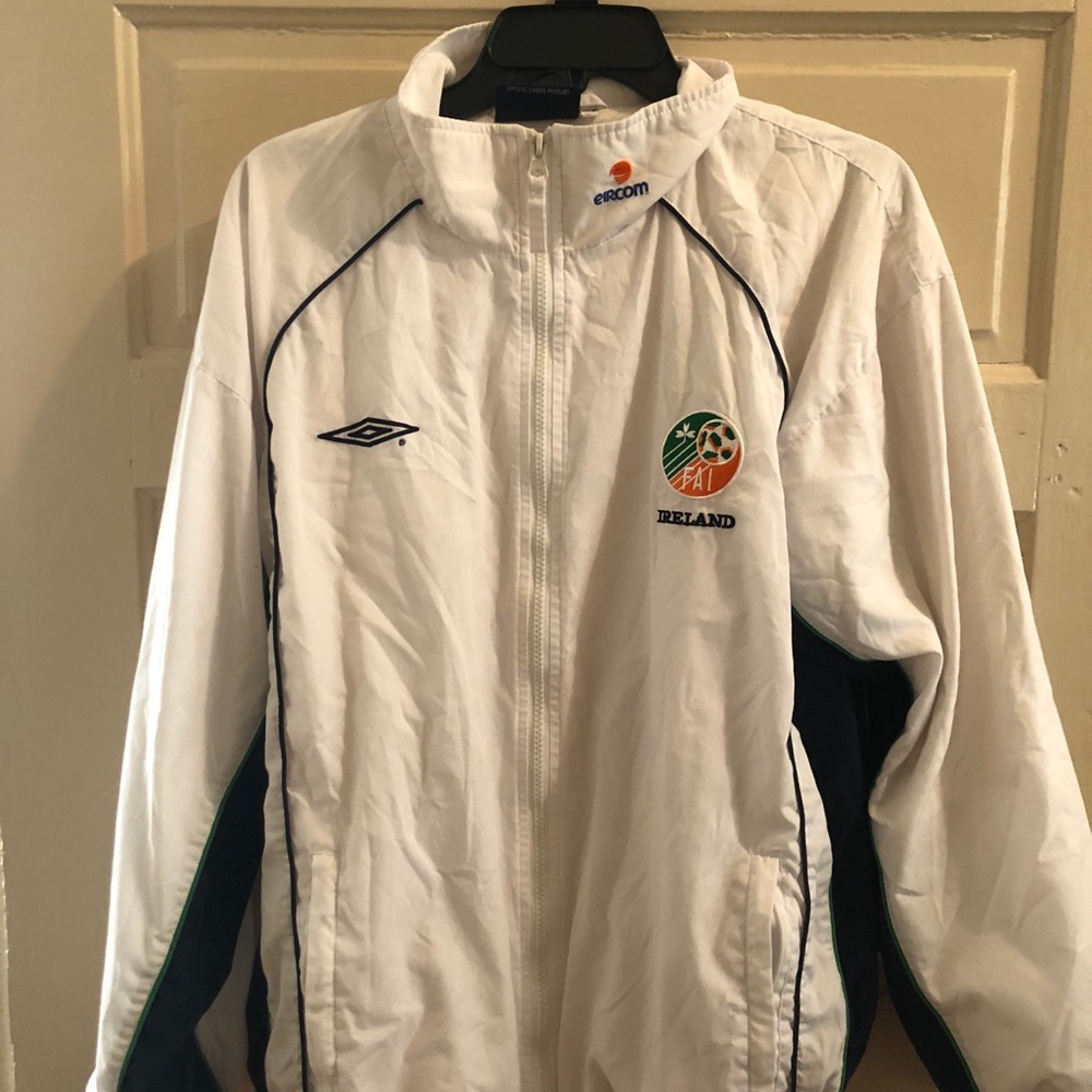 Umbeo Ireland futbol league windbreaker